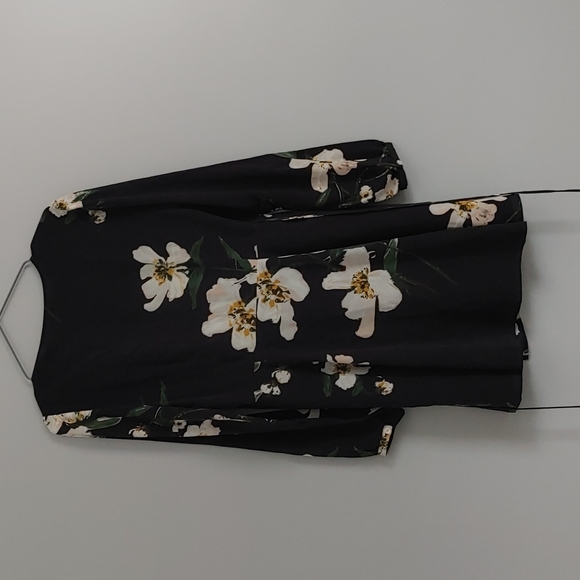 Aritzia Wilfred Silk wrap dress - Picture 5 of 5